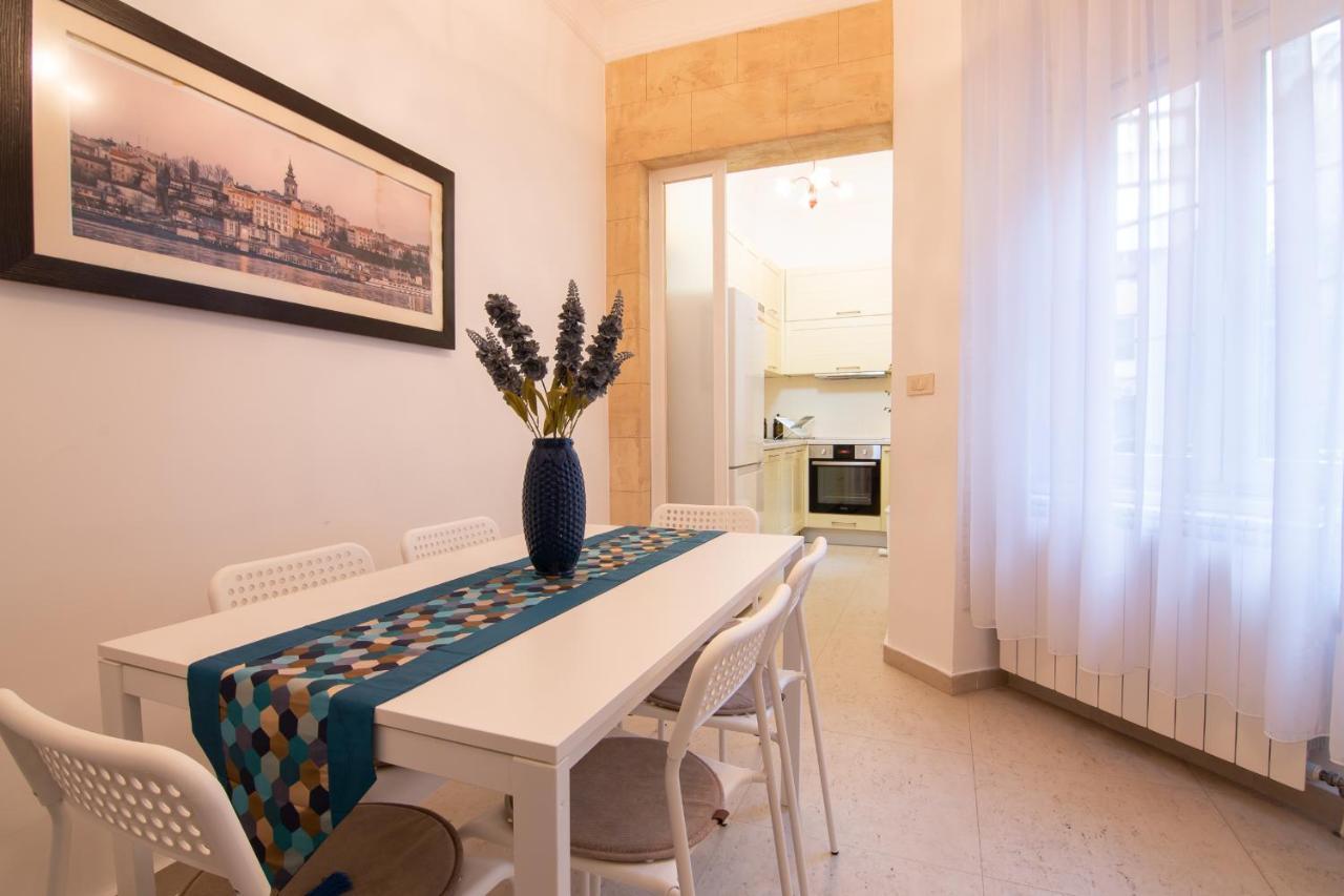 Apartamento Sweet House Republic Belgrado Exterior foto